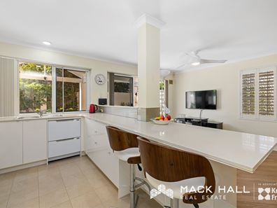 1/9 Macleod Road, Applecross WA 6153