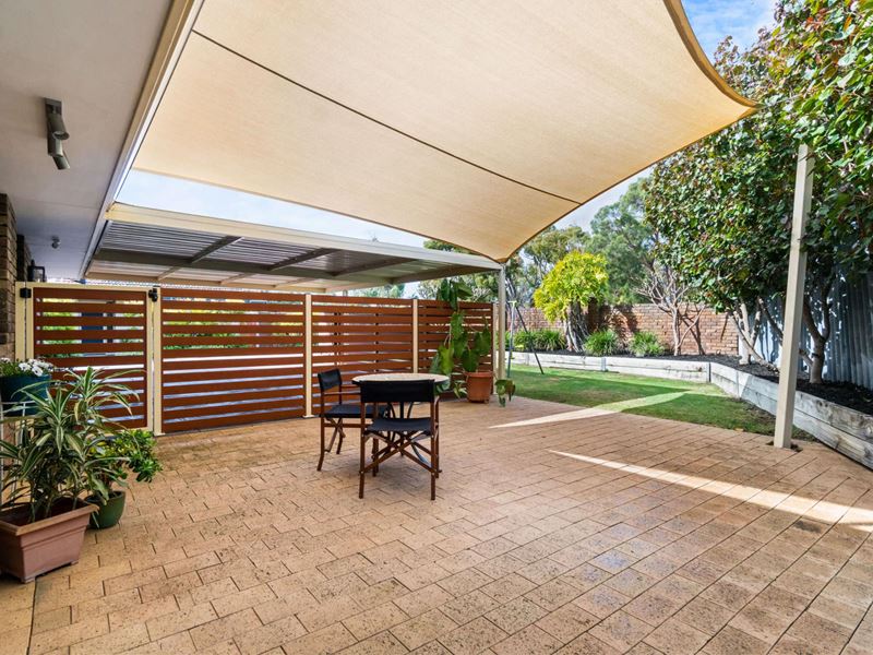 1/4 Maybole Court, Greenwood