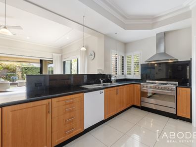 13 Faulkner Circle, Mosman Park WA 6012