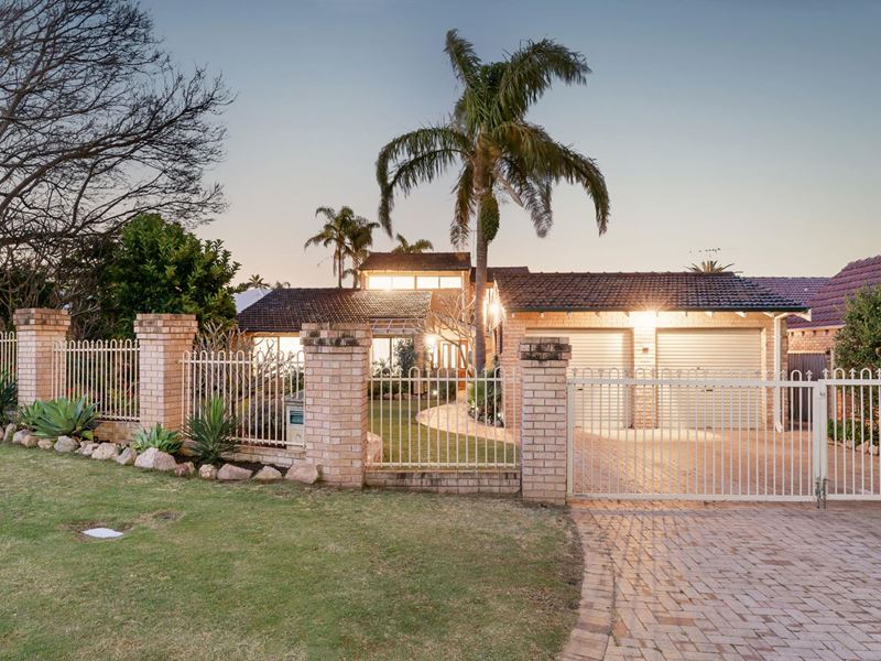 10 Lake Carine Gardens, Carine