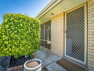 10 Tay Court, Cooloongup WA 6168