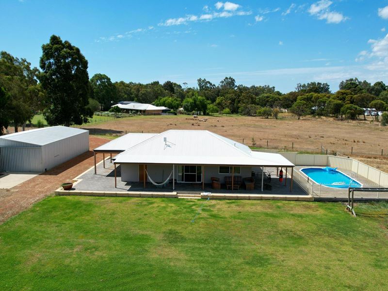 18 Sheridan Place, Waroona WA 6215