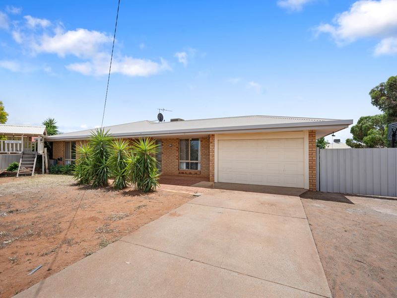 82 Graeme Street, Hannans