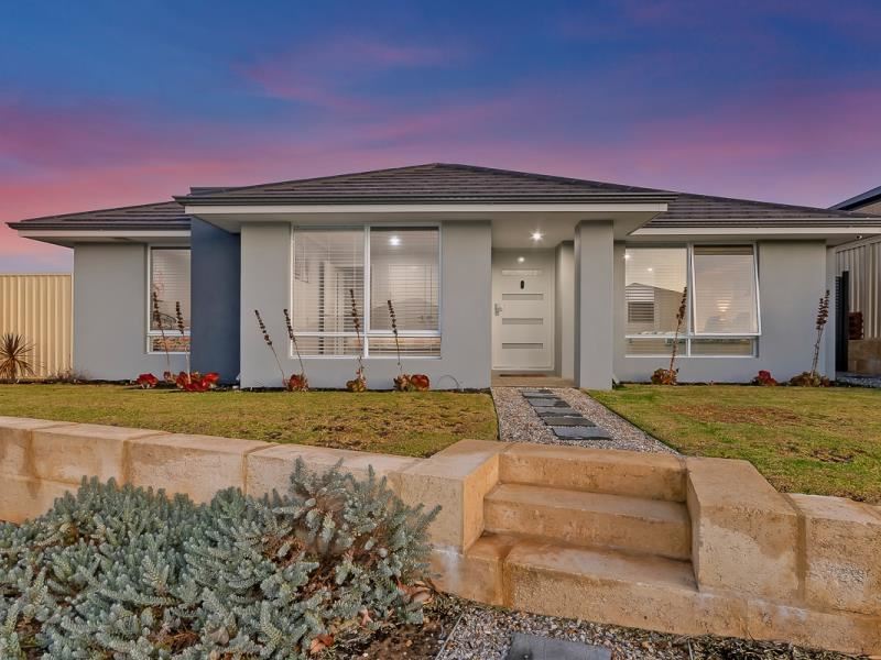 25 Lochnagar Way, Kinross