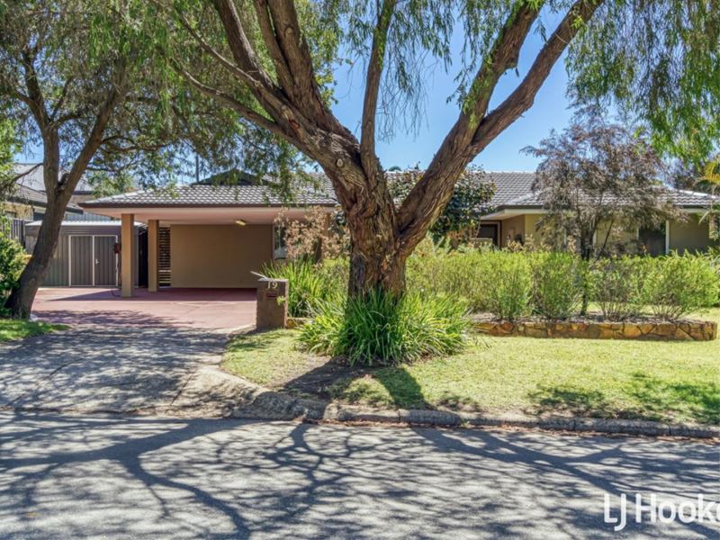19 Corbett Way, Booragoon