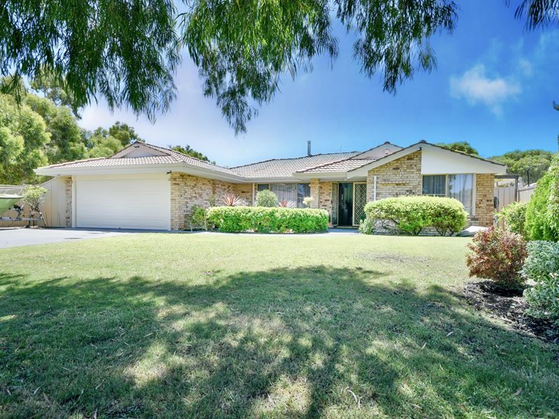 13 St Michaels Court, Cooloongup