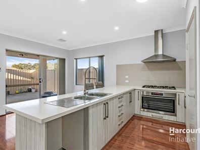 5 Dunkirk Link, Girrawheen WA 6064