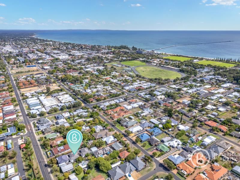 2/129 Peel Terrace, Busselton