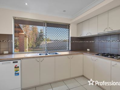 10 Honeyeater Glade, Huntingdale WA 6110