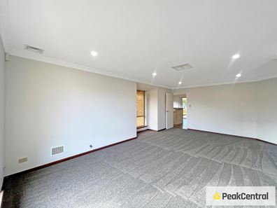 10A Fowler Row, Leeming WA 6149