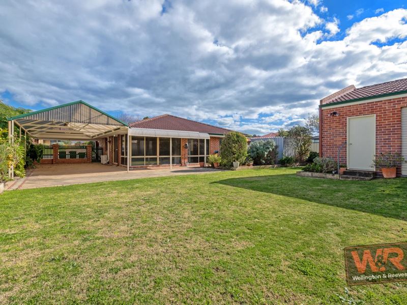 96 Allwood Parade, Bayonet Head
