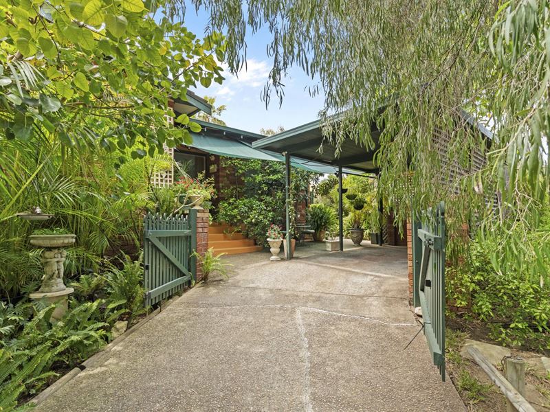 12 Edward Street, Sorrento WA 6020