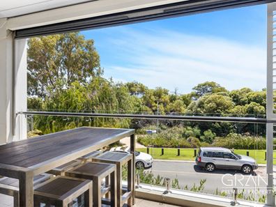 27 Perlinte View, North Coogee WA 6163