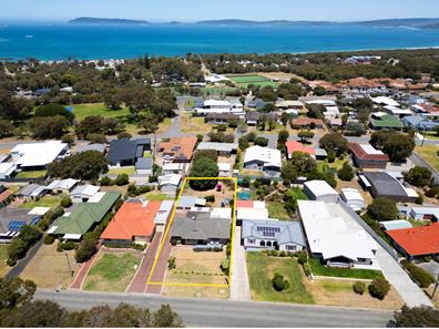 21 Swarbrick St, Emu Point WA 6330