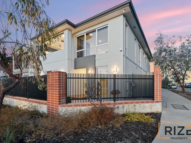 71 McAllister Boulevard, Clarkson