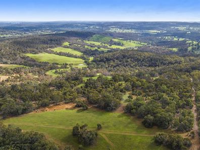 270 Turtledove Drive, Lower Chittering WA 6084