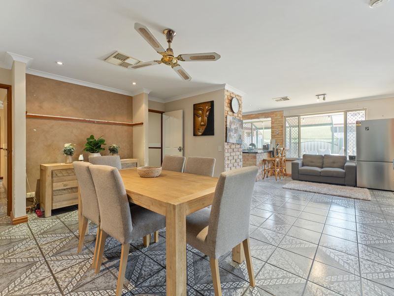 16 Balleroy Place, Port Kennedy