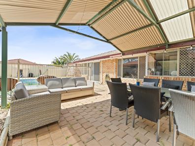 16 Balleroy Place, Port Kennedy WA 6172