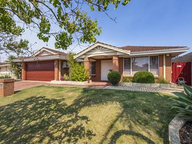 8 Tritonia Rise, Thornlie WA 6108