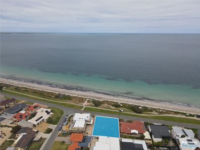 14 Warnbro Beach Road, Safety Bay WA 6169