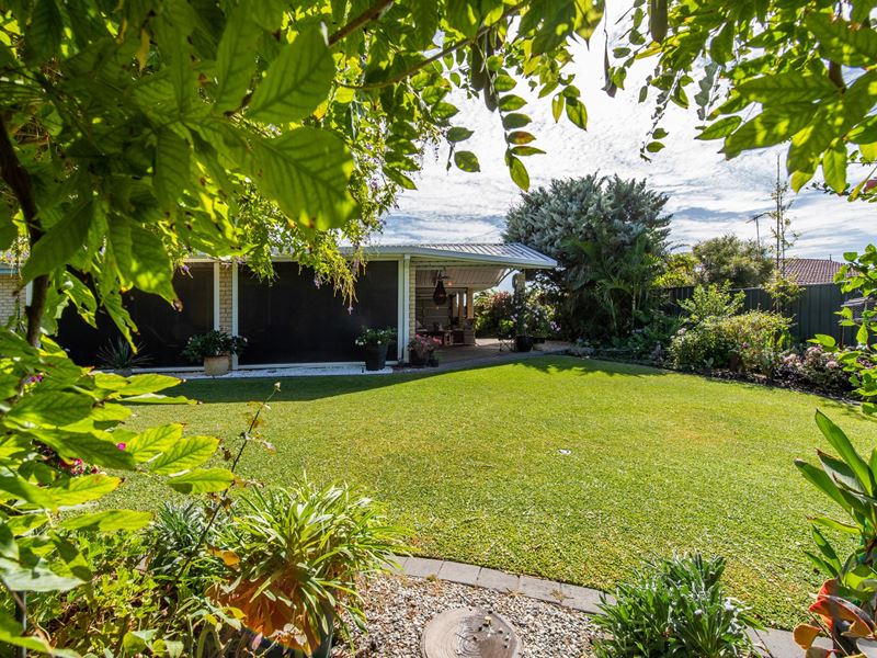 7 Loire Cove, Greenfields