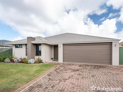 14 Karlak Circuit, Forrestfield WA 6058