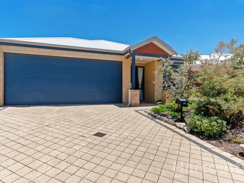 10 Ely Place, Clarkson WA 6030