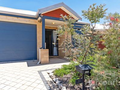 10 Ely Place, Clarkson WA 6030