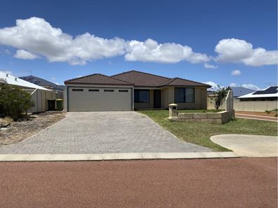 11 Rayner Promenade, Lakelands WA 6180