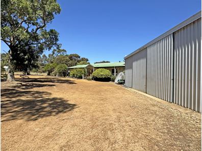 134 Davis Road, Monjingup WA 6450