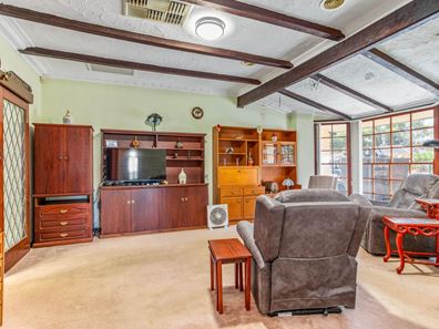 44 Gilwell Avenue, Kelmscott WA 6111