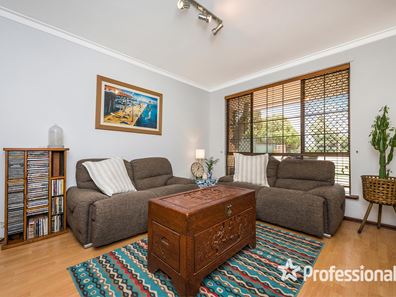 11 Spyglass Hill, Ballajura WA 6066