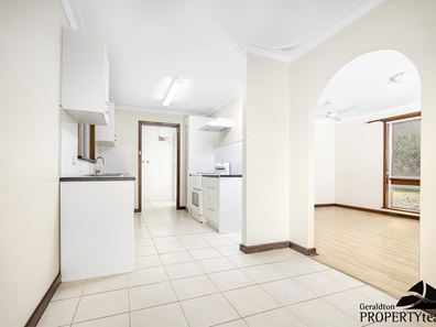 221 Eighth Street, Wonthella WA 6530