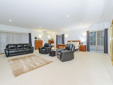 32 Pipe Lily Way, Lower Chittering WA 6084