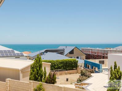 11 Tulsa Court, Mindarie WA 6030