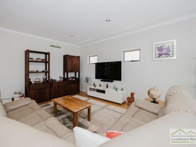 11 Tulsa Court, Mindarie WA 6030
