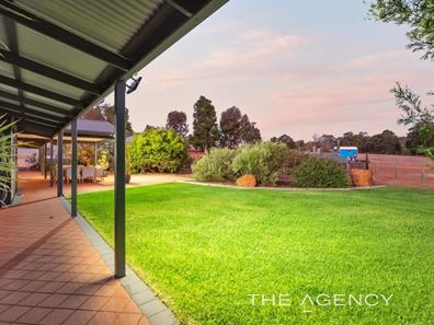 2 Magnolia Close, Bakers Hill WA 6562