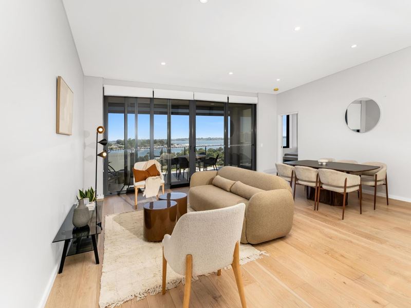 707/8 Henley, Como