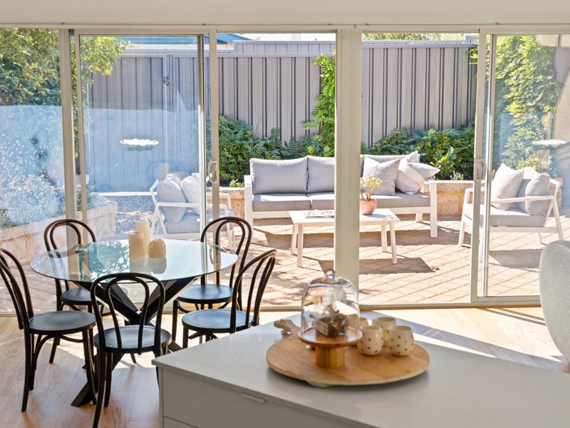 8 Perth Street, Cottesloe WA 6011