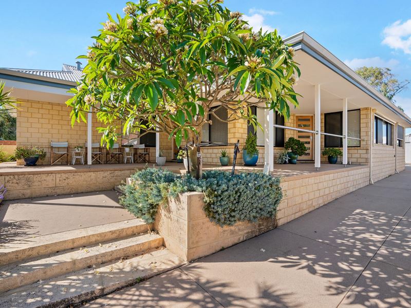 13 Florence Street, Rockingham WA 6168
