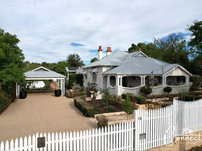 18 May Street, Northam WA 6401