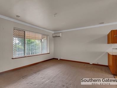 33 Nye Way, Orelia WA 6167