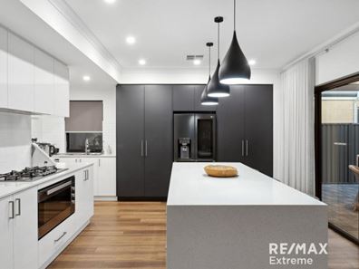 39 Pandora Drive, Jindalee WA 6036