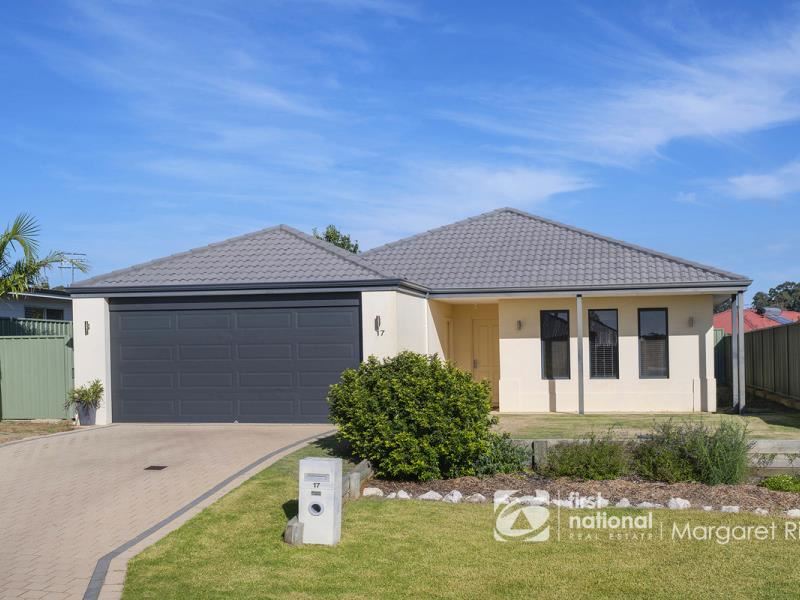 17 Tamarix Crescent, Margaret River