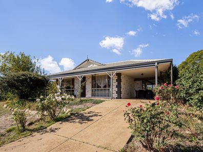 5 Shepherds Turn, Boddington WA 6390