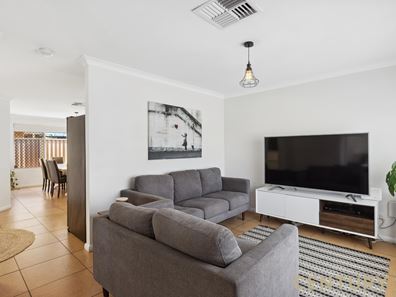 1/11 Ellam Street, St James WA 6102