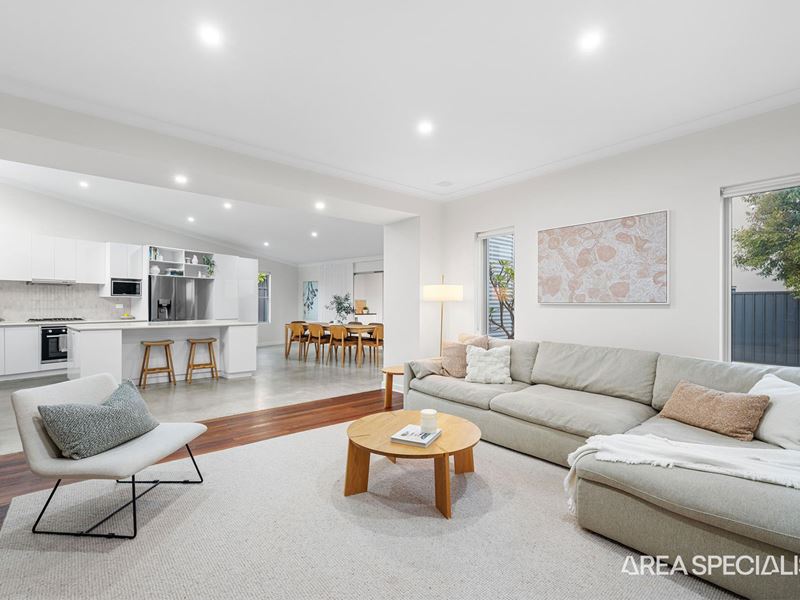 24 Stockdale Crescent, Wembley Downs WA 6019