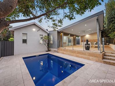 24 Stockdale Crescent, Wembley Downs WA 6019