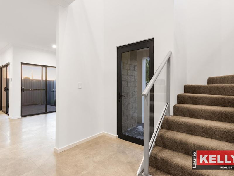 1/6 Alexander Road, Rivervale WA 6103