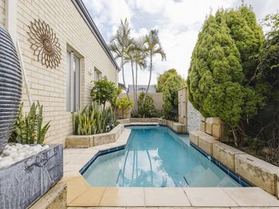 19 Bodrum Crescent, Mindarie WA 6030